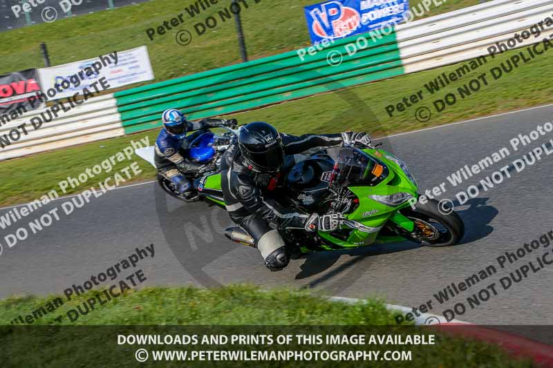 PJ Motorsport Photography 2018;enduro digital images;event digital images;eventdigitalimages;mallory park;mallory park photographs;mallory park trackday;mallory park trackday photographs;no limits trackdays;peter wileman photography;racing digital images;trackday digital images;trackday photos